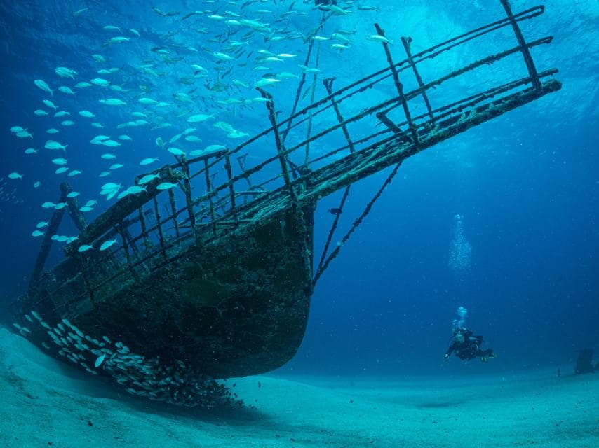 Shipwreck scuba diving Caribbean