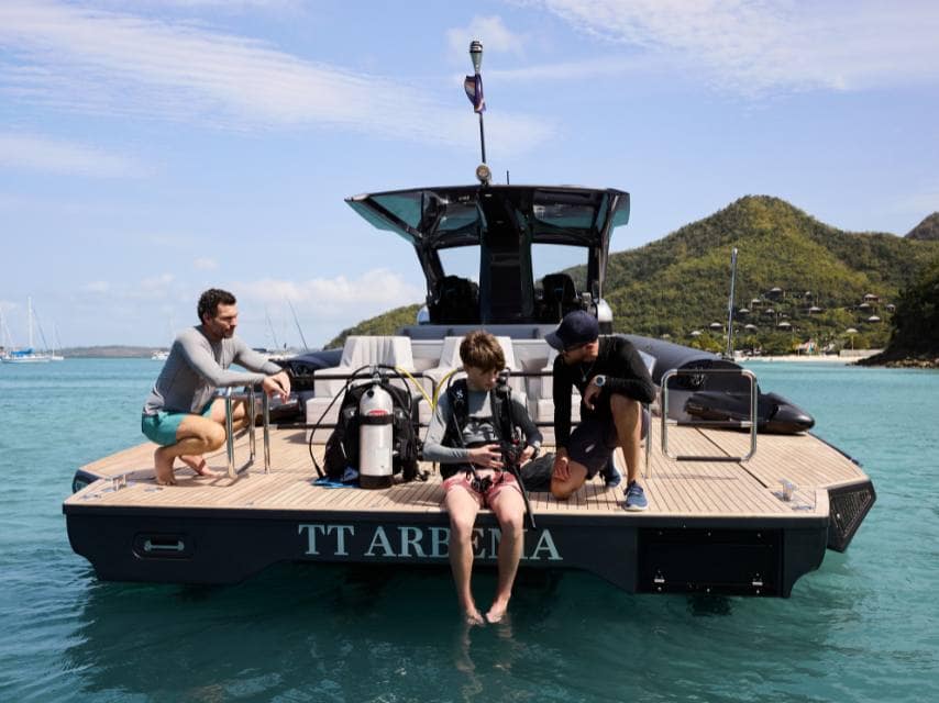 Family yacht charter, scuba diving trip