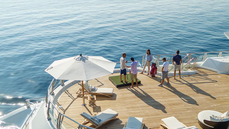 5 Ways a corporate yacht charter can elevate your business | Luxury events for teams and clients