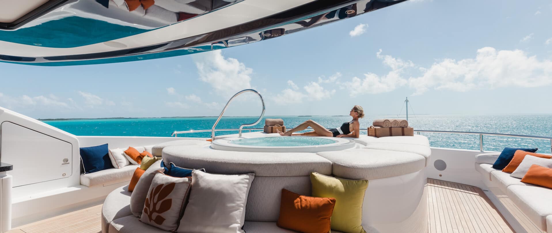 Dreaming of an endless summer? Book your end of season yacht charter today