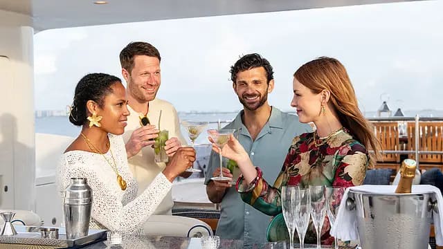 Rugby World Cup 2023 – Experience the best of both worlds onboard Jaguar