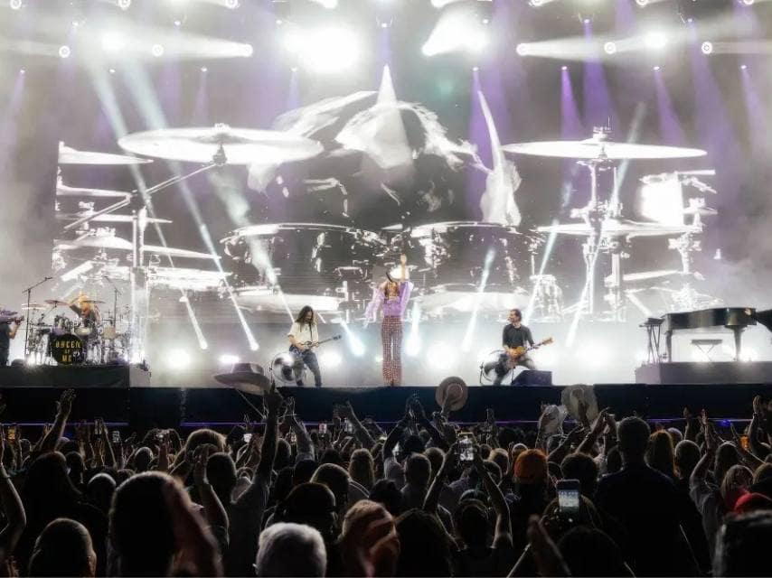 Crowds enjoying live music after the race, part of an exclusive Abu Dhabi luxury yacht charter itinerary.