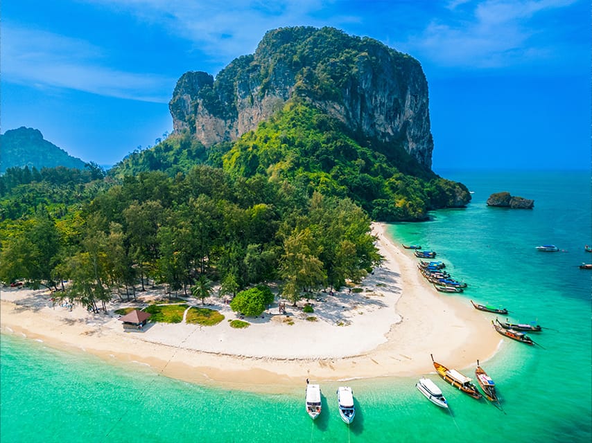 Embark on a luxury journey through Thailand’s dazzling coastline for the ultimate superyacht holiday experience.