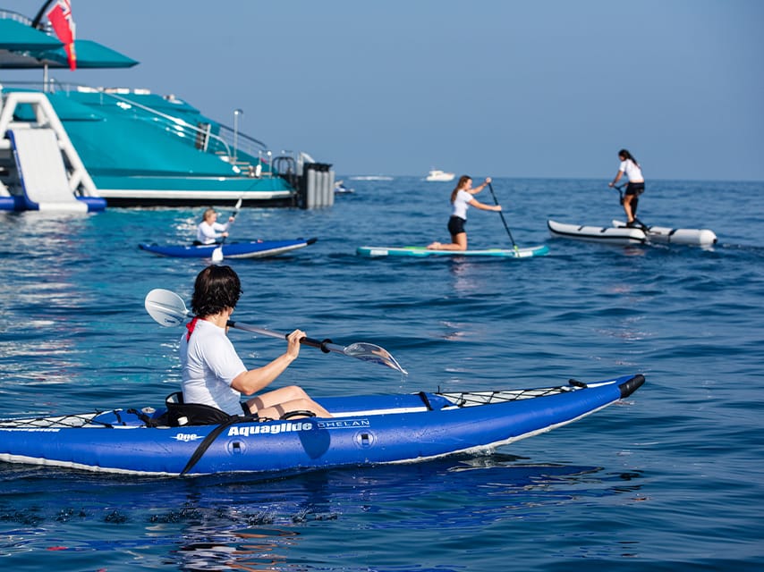 Yacht team building activities featuring water toys can help teams work better together, while bonding and having fun.