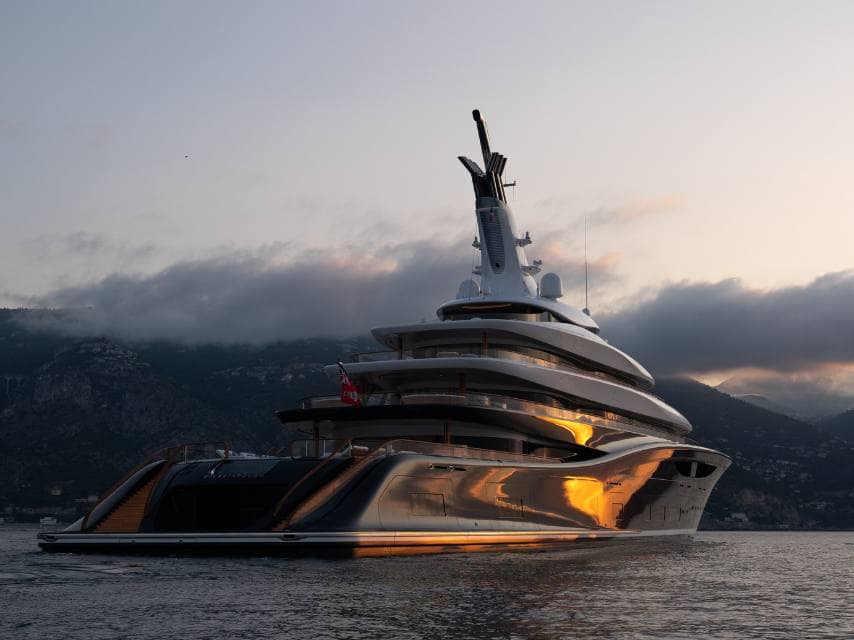 BREAKTHROUGH yacht