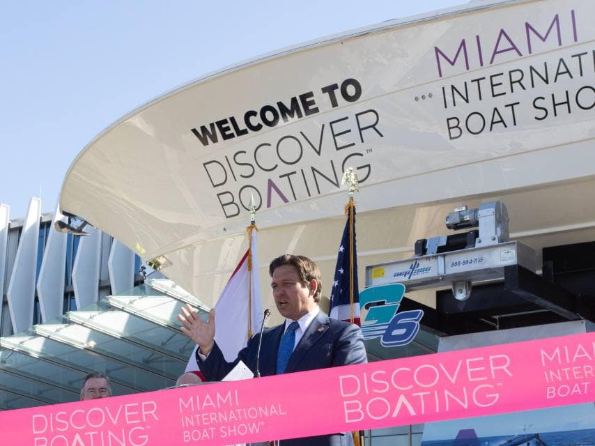 Miami’s governor addresses industry leaders at the International Miami Boat Show, highlighting the event’s global impact.