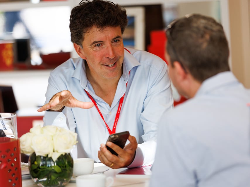 An Edmiston Broker books the best yacht events Dubai has to offer, ensuring a luxurious experience at DIBS 2025.