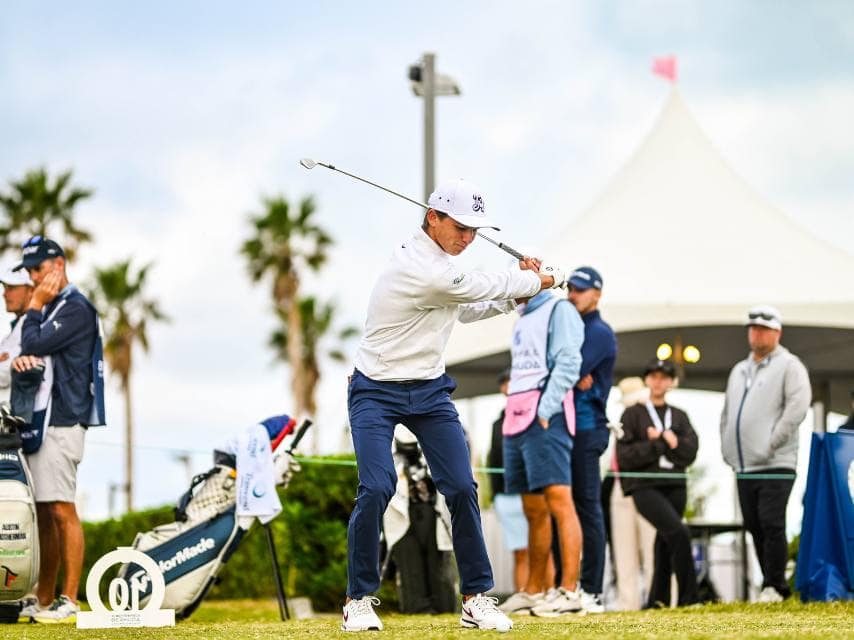 Luxury yacht charter guest playing golf at the Butterfield Bermuda Championship.