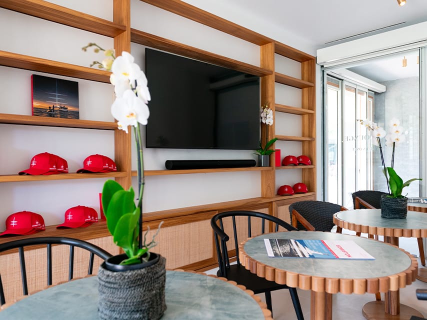 Edmiston branding at Le Domain Padel Cafe