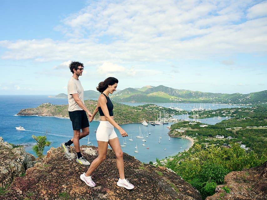 Antigua hiking