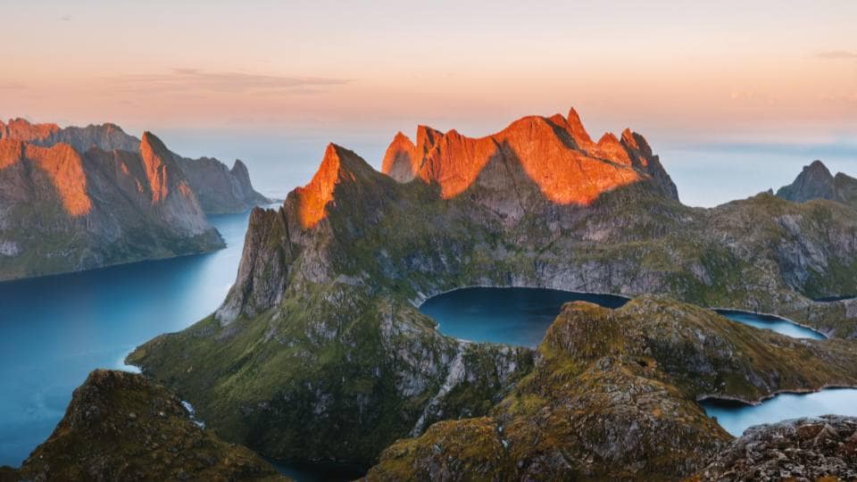 2026 Luxury yacht charter hotspots