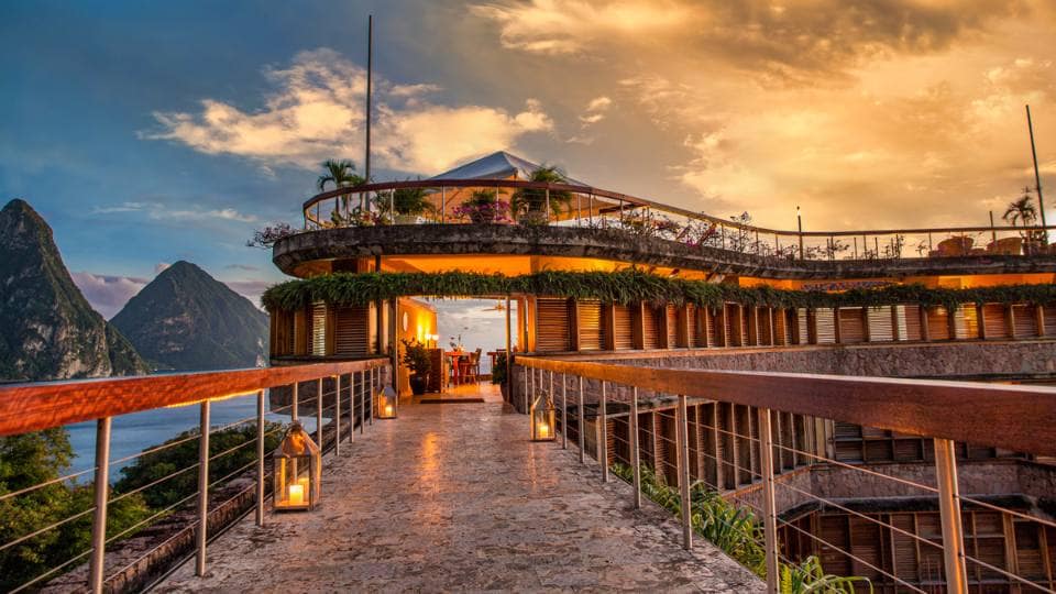 5 Best restaurants in the Caribbean for luxury yacht charters: A guide to the Islands’ most exclusive tables