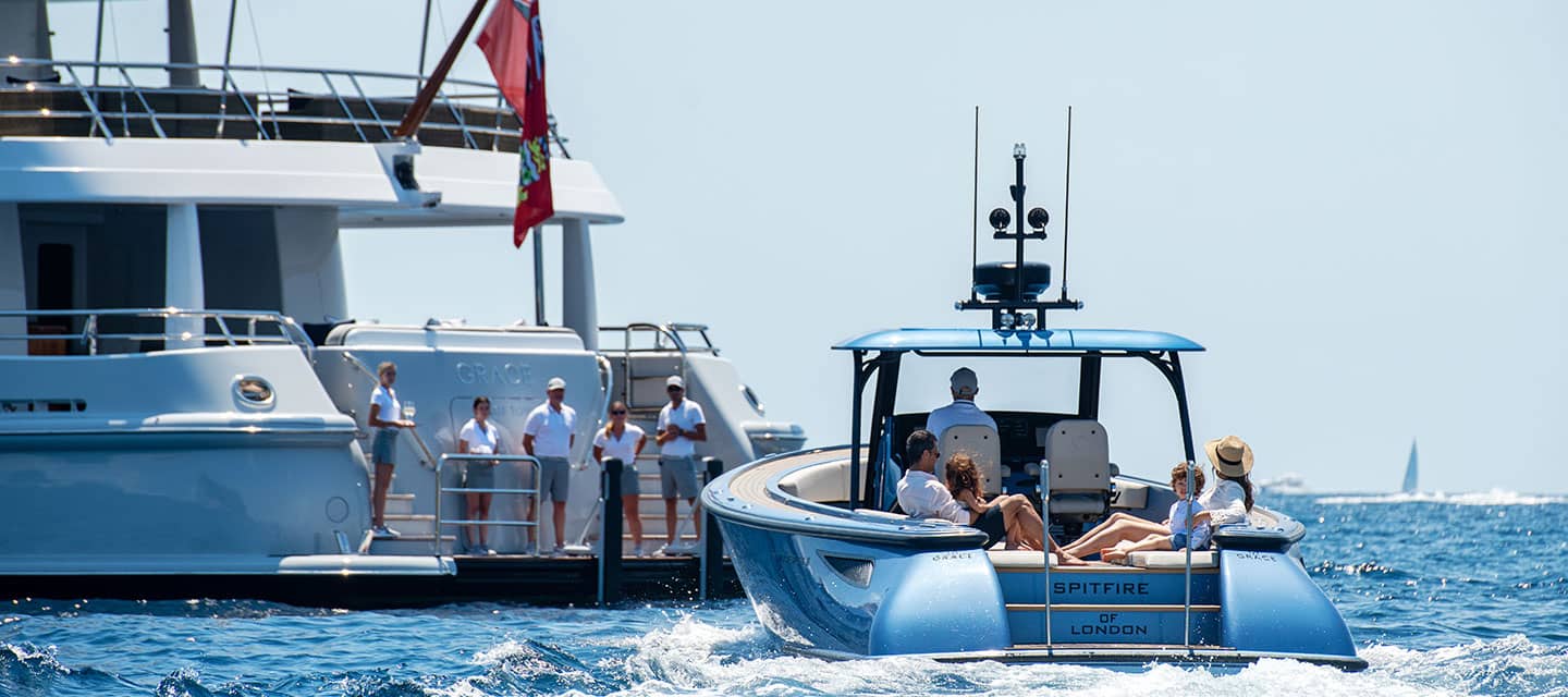 winter-yacht-charter-blog-header-image