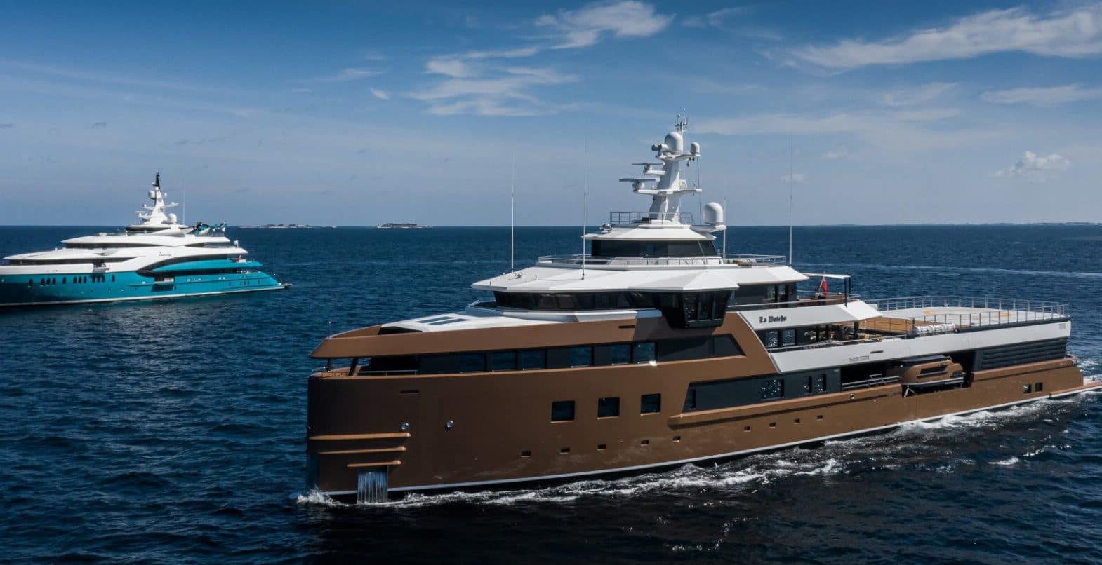 Stunning charter yachts with commercial helipads
